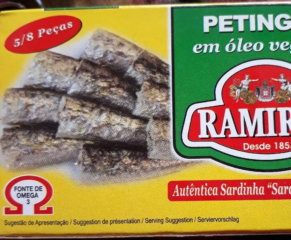 Petingas em óleo vegetal