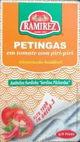 Petingas em tomate com piri-piri