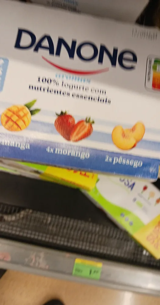 Iogurte Aroma Morango / Pera / Maca
