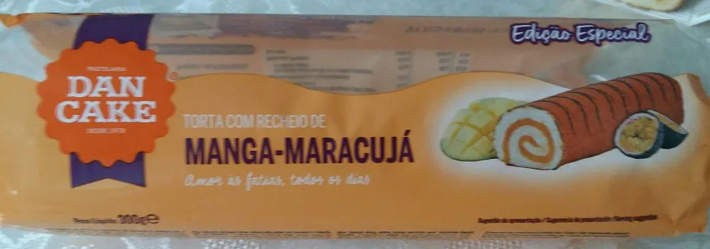 Torta com recheio de manga-maracujá