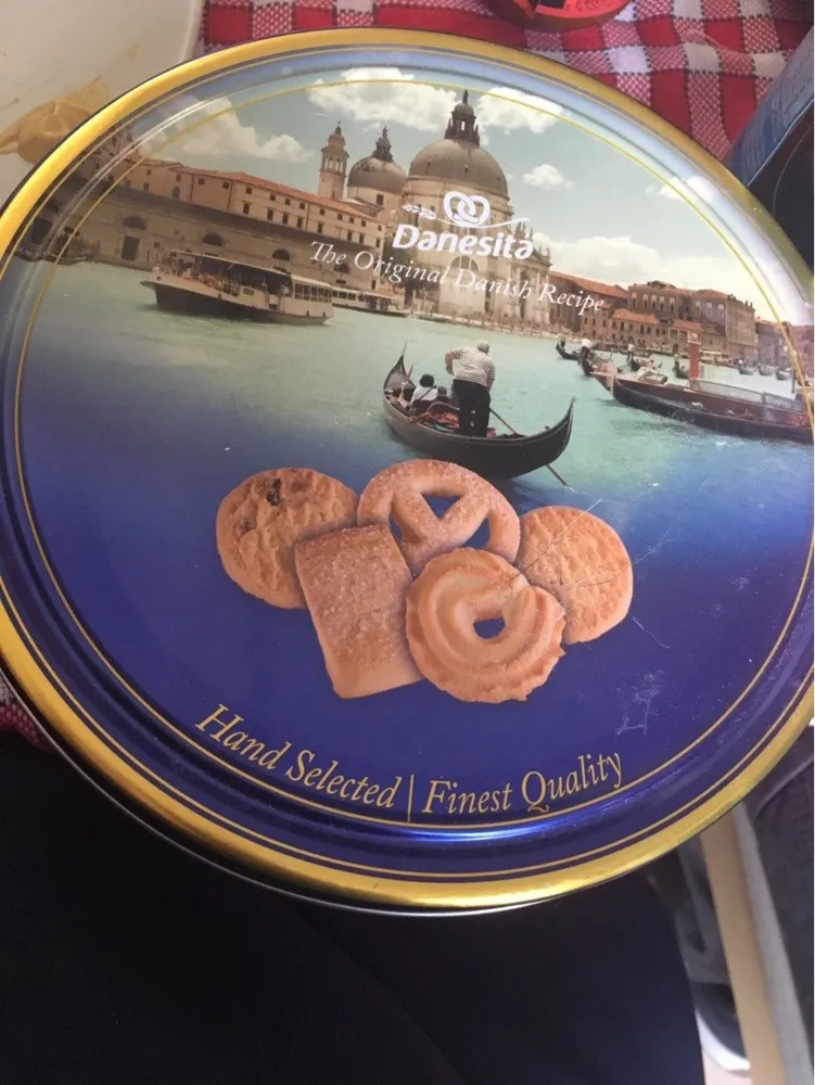 Danestia biscuit