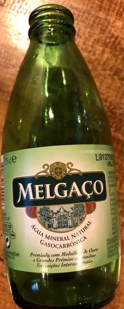 Agua mineral natural gasocarbonica
