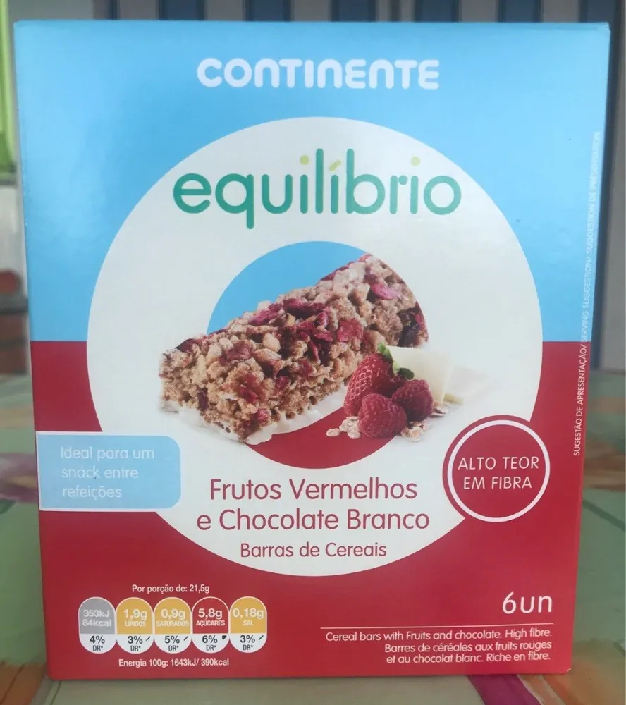 Cereal bars with Fruits and Chocolate