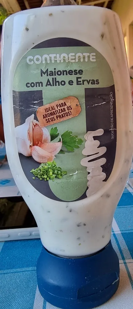 Maionese com Alho e Ervas