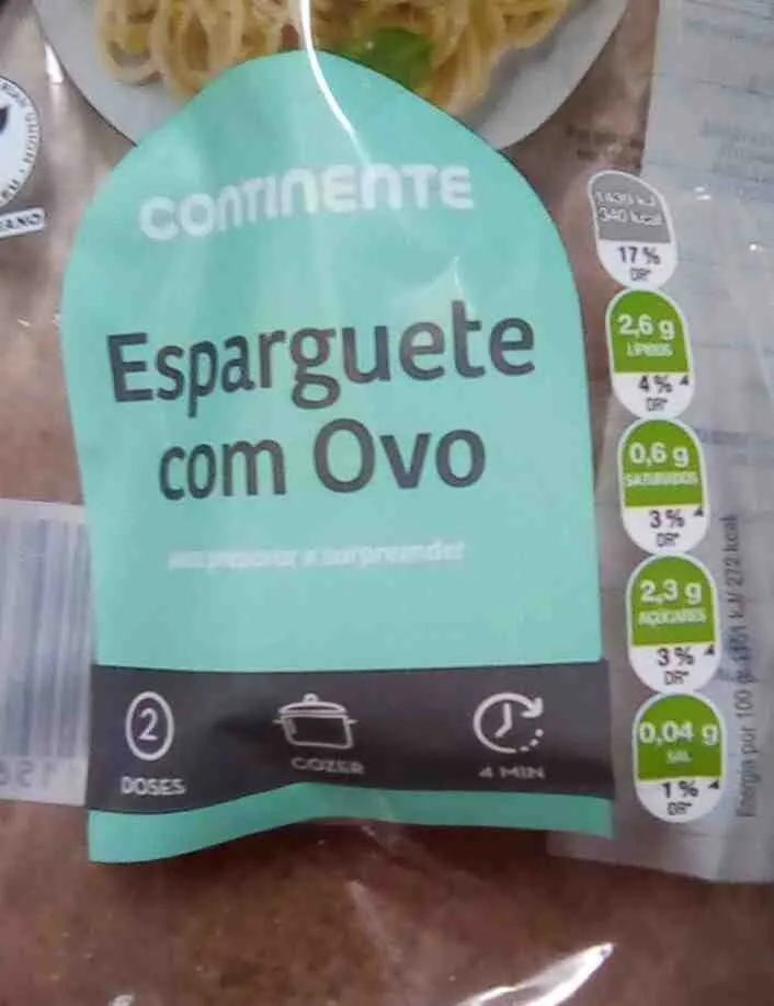 Esparguete com ovo