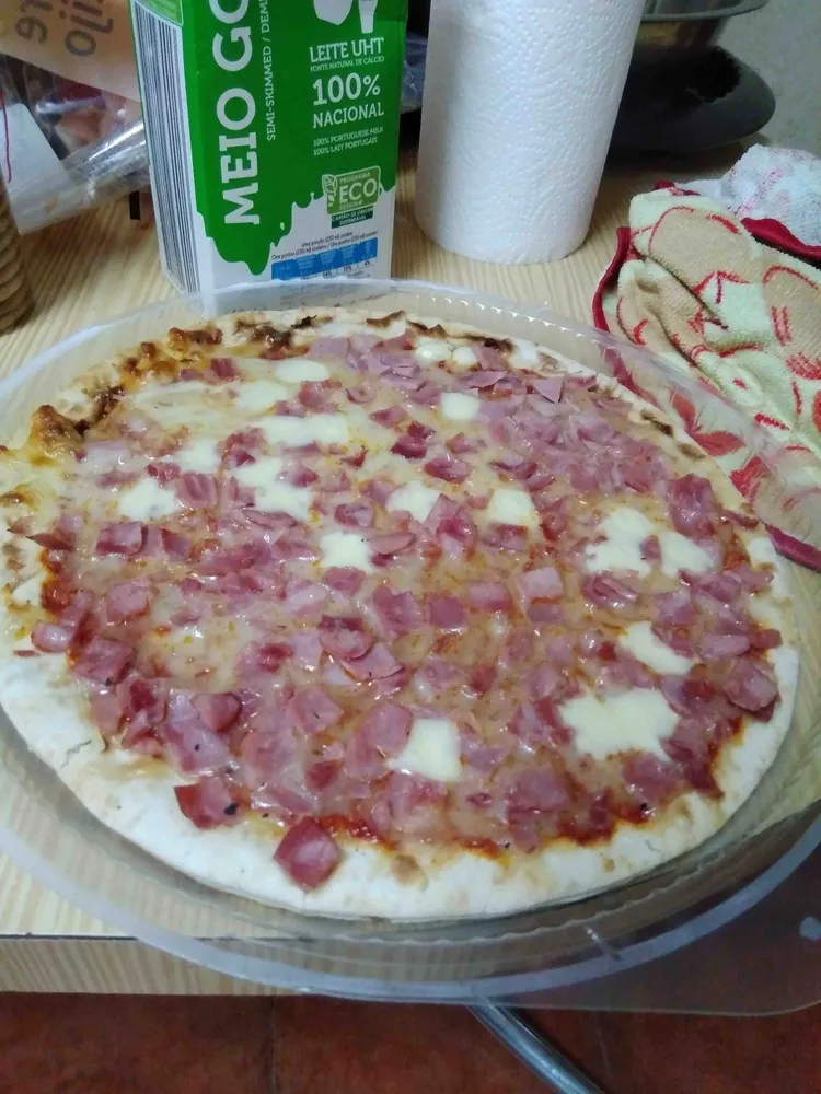 Pizza Fiambre e Queijo