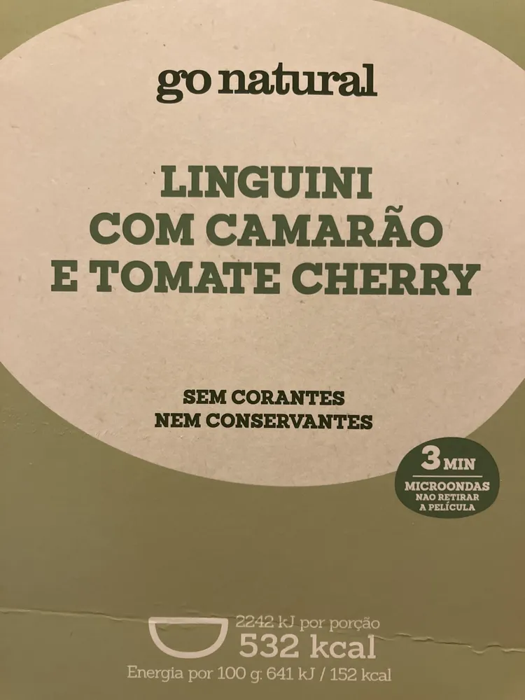 Linguini com Camarão e Tomate Cherry