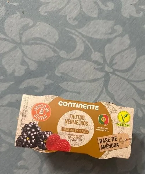 Frutos vermelhos iogurte base de planta
