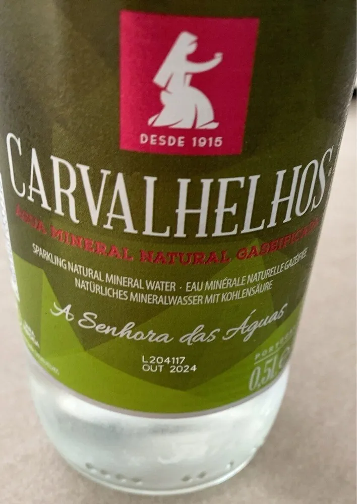 Mineral sparkling water