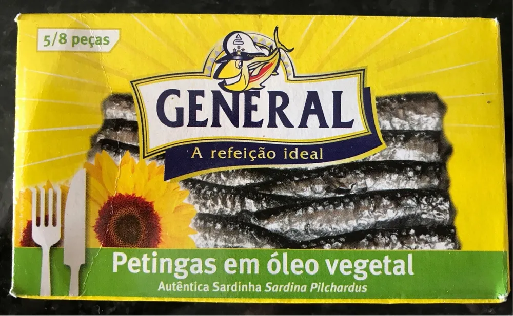 Petingas em óleo vegetal