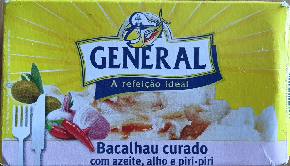 Bacalhau curado com azeite, algo e piri-piri