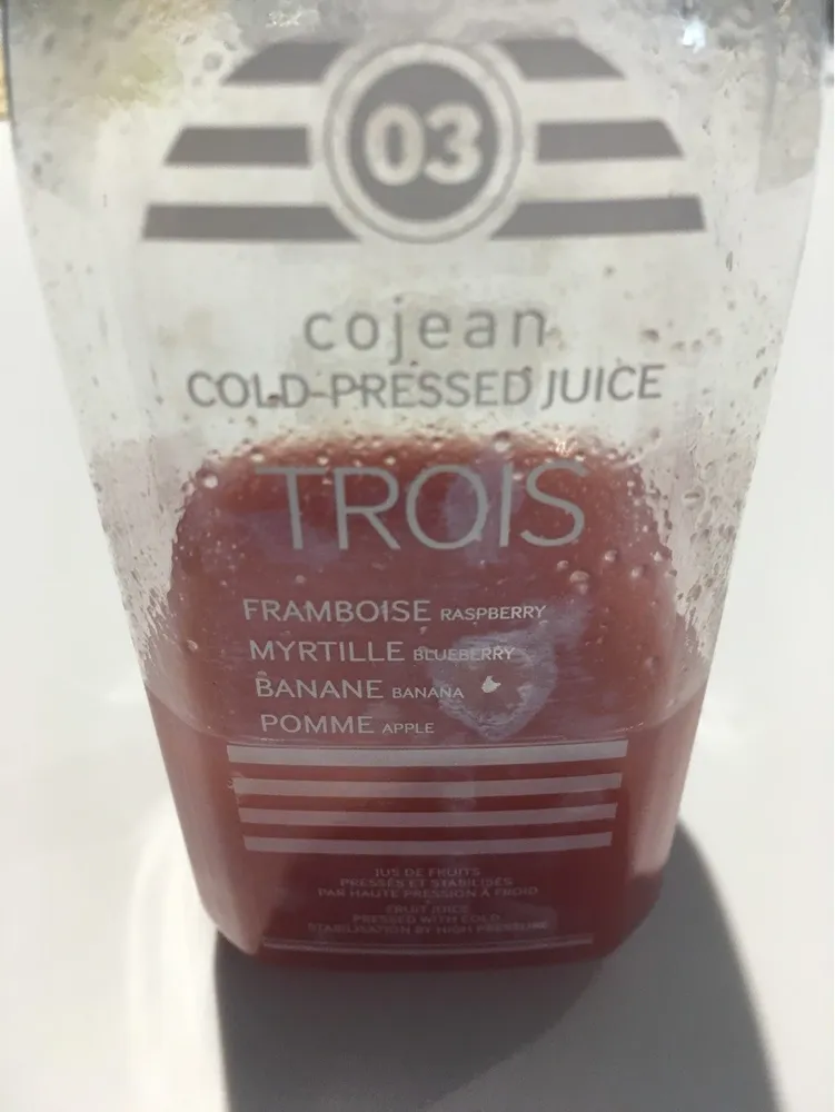 TROIS