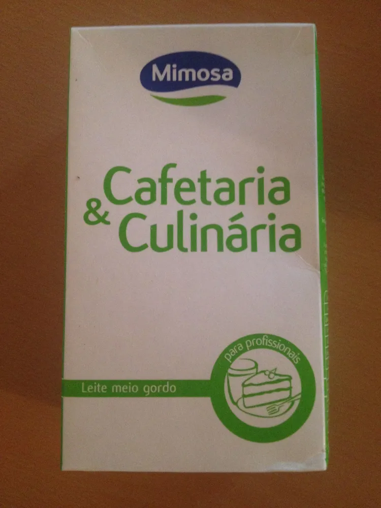 Leite meio gordo Cafetaria & Culinária