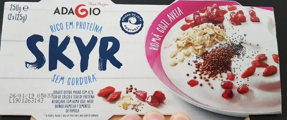 Skyr Romã. Goji. Aveia