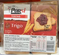 Tostas com farinha de trigo