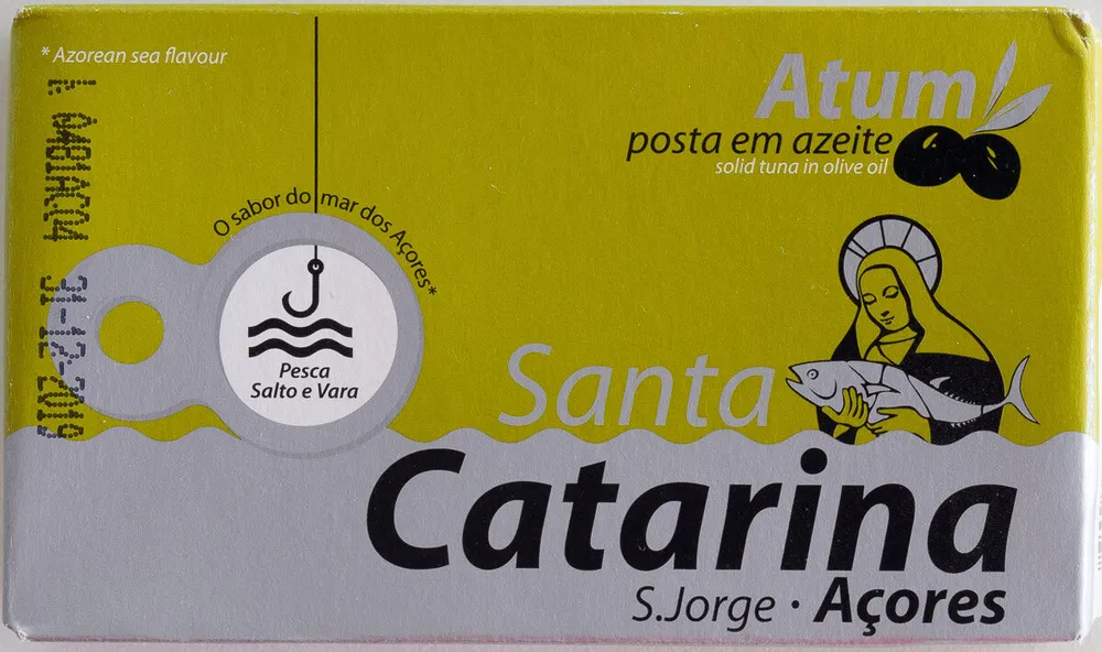 Atum posta em azeite
