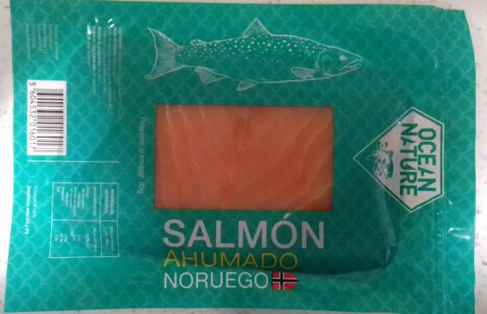 Salmón ahumado noruego