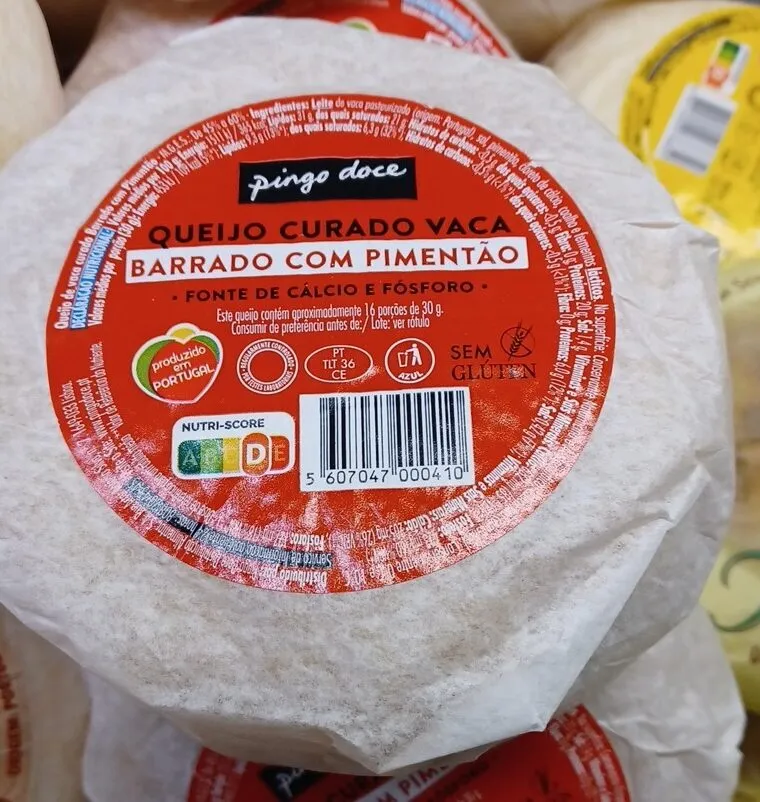Queijo Curado Vaca Barrado com Pimentão