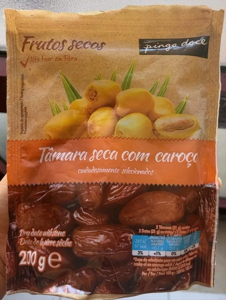Tâmara seca com caroço