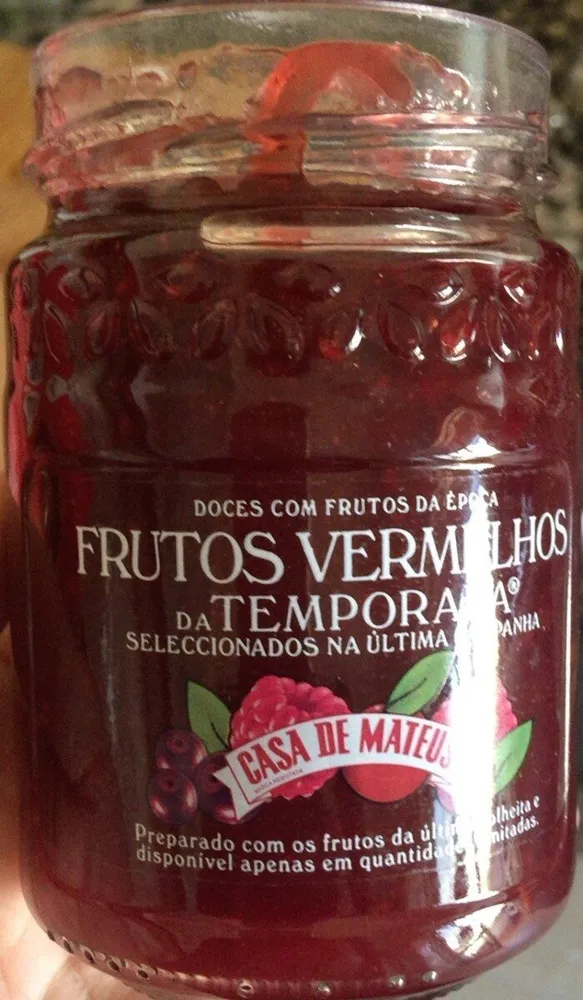 Doces com frutos da epoca