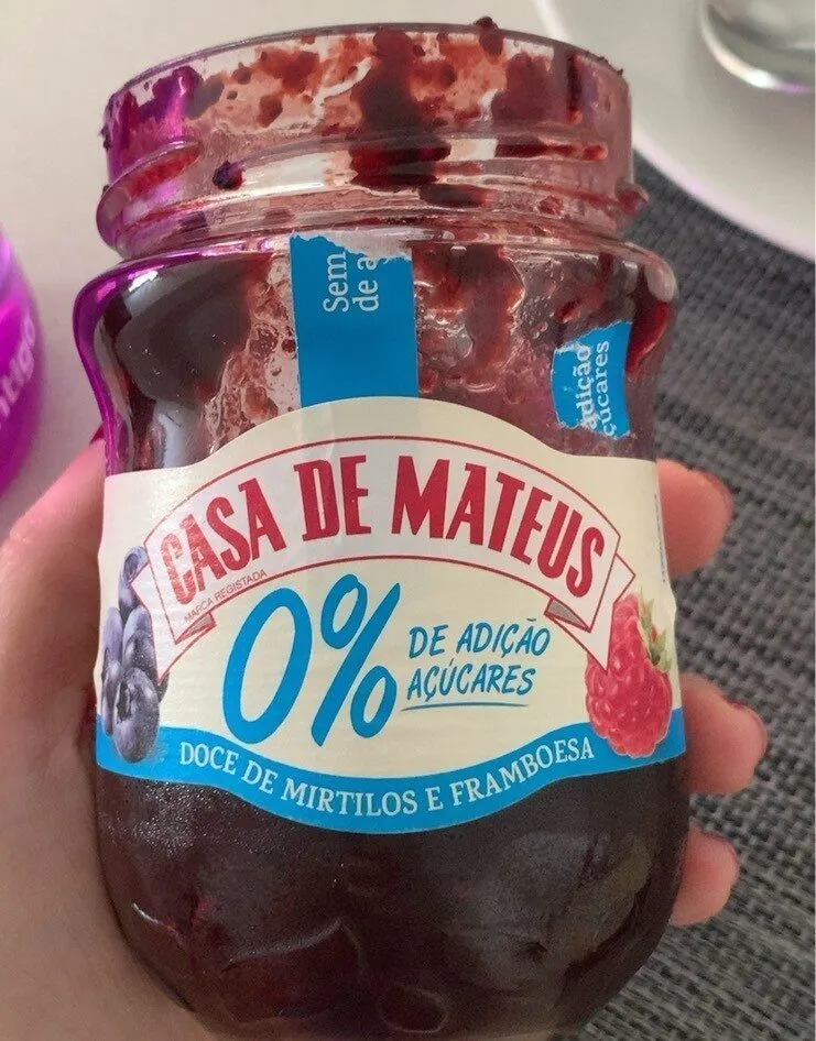 Doce de mirtilos e framboesa