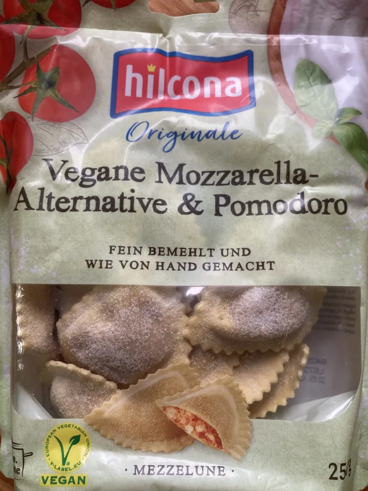Vegane Mozzarella-Alternative & Pomodoro Mezzelune