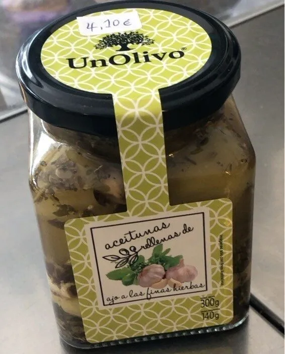 Aceitunas rellenas de ajo