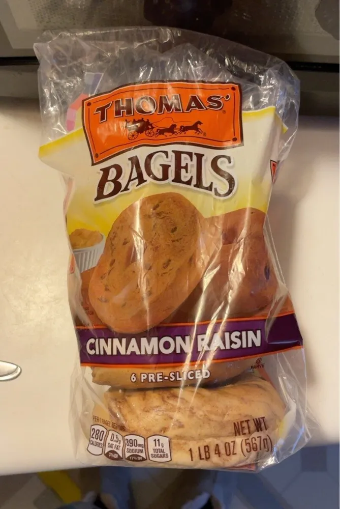 Cinnamon raisin bagels