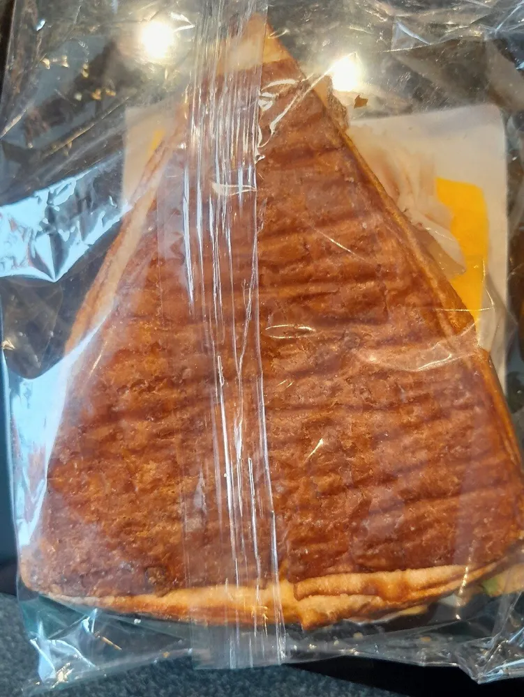 Pretzel Skinka og Cheddar