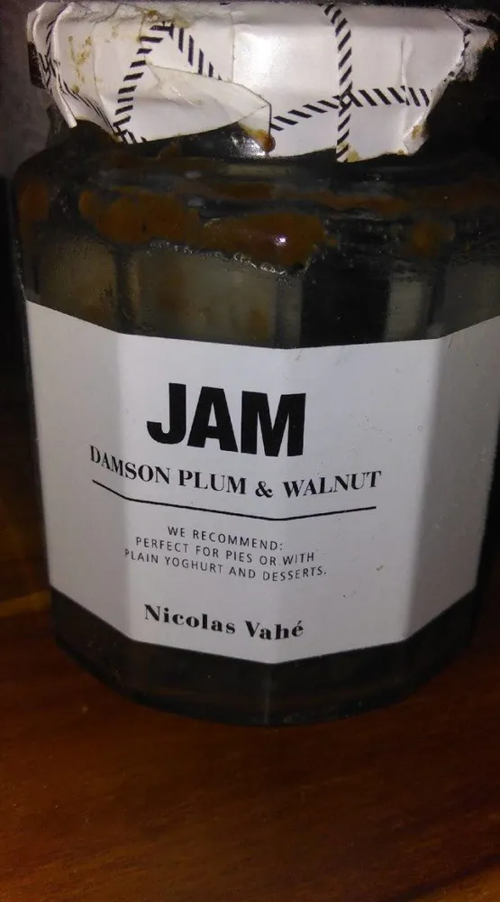 Jam confiture noix et prune