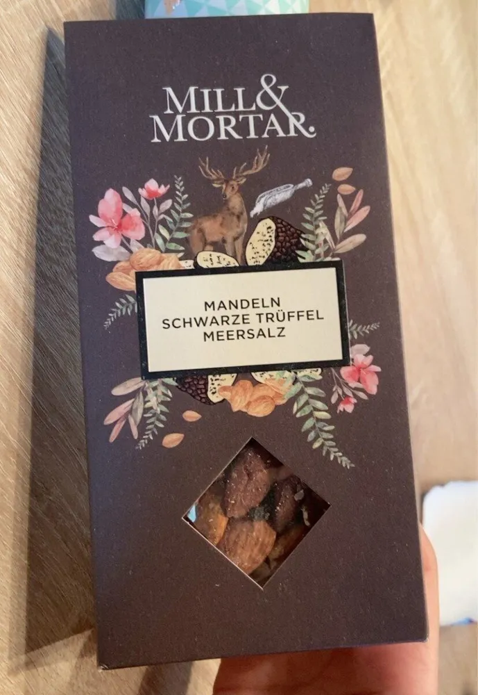 Mandeln schwarze Trüffel Meersalz