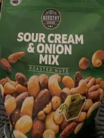 Sour cream & onion mix roasted nuts