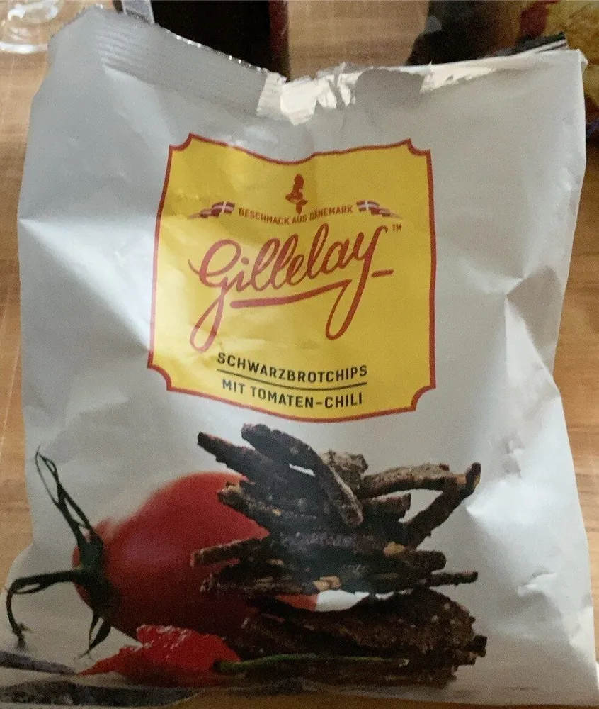 Schwarzbrotchips mit Tomaten-Chili