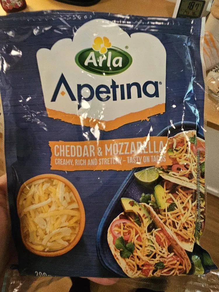 Cheddar & Mozzarella