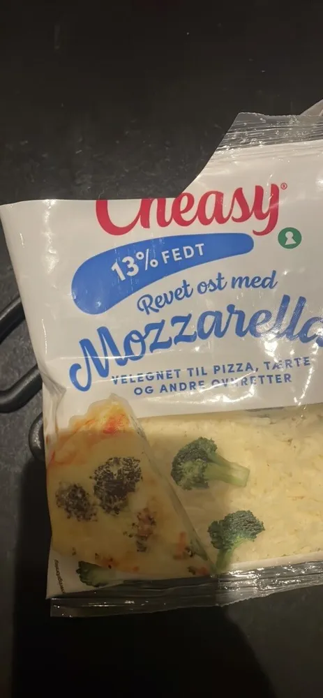 Mozzarella shredded cheese 13% fat