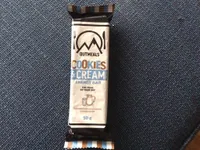 Cookies and cream energy bar