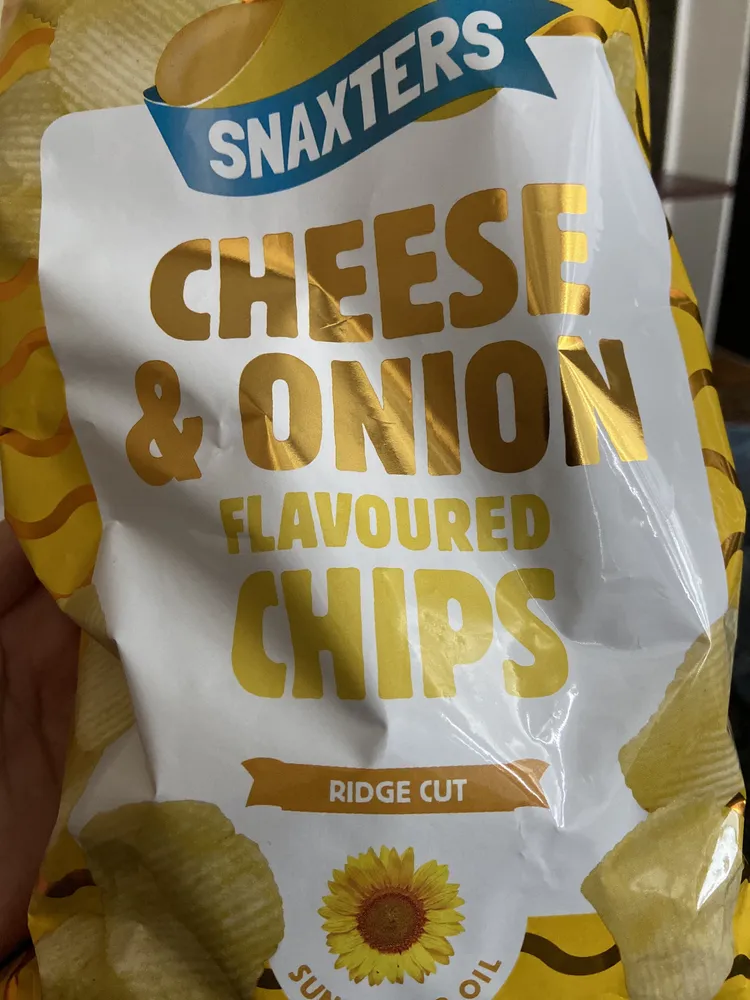 Cheese & Onion flavoured chips