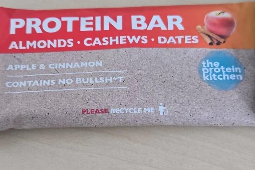 Protein bar, Almonds cashews and dates