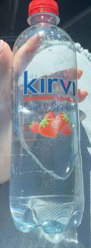 Kirvi strawberry & raspberry sweet & sparkeling