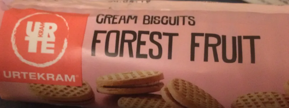 Gream biscuit forest fruit