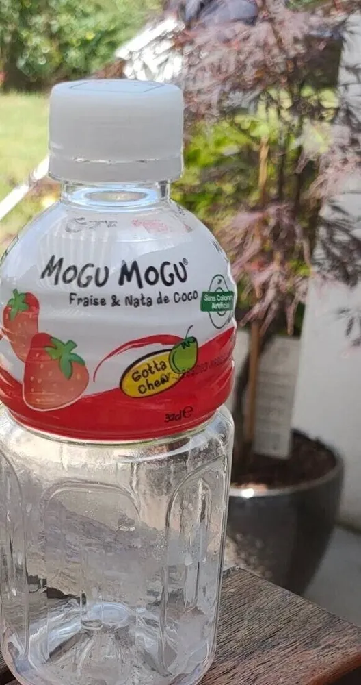 Mogu Mogu fraise et Nata de Coco