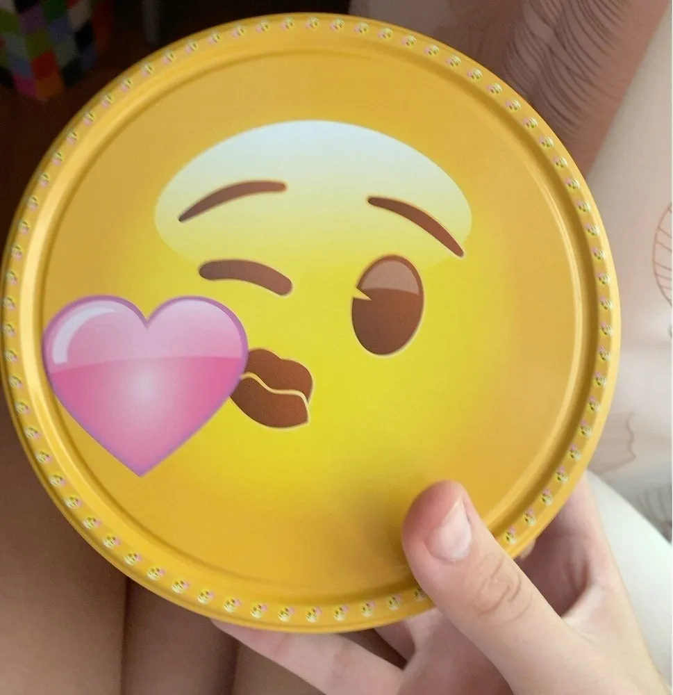 Biscuits emoji