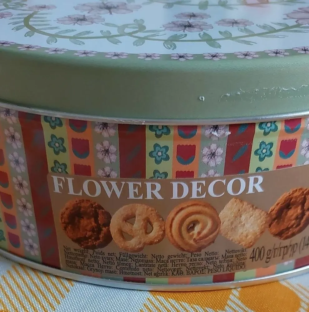 Biscotti flower decor