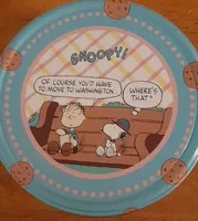 Snoopy tins