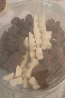 Guimauves blanc, noir et lait