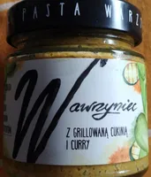 Z grillowaną cukinią i curry