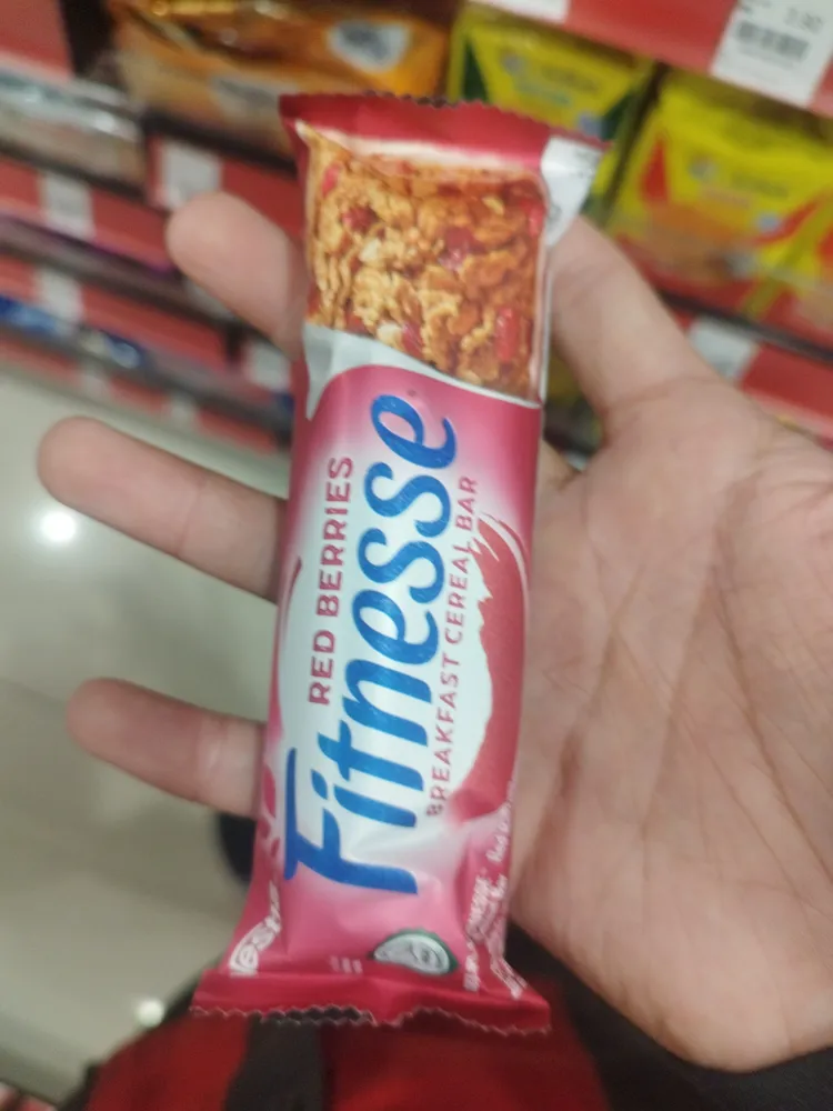 Fitness Red Berries Breakfast Cereal Bar