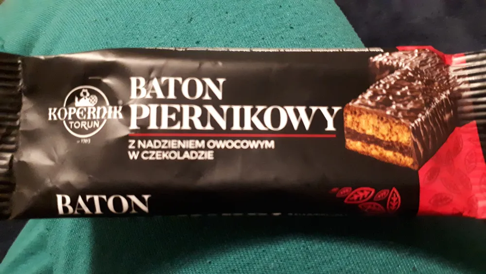 Baton piernikowy z nadzieniem owocowym w czekoladzie