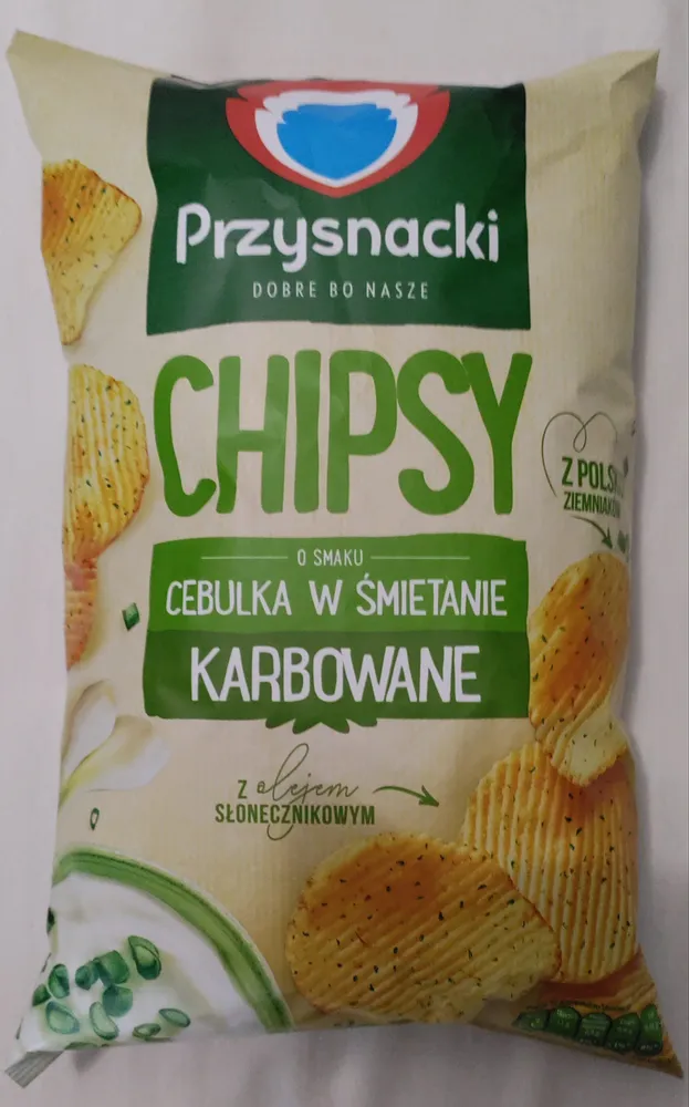 Chipsy karbowane o smaku cebulka w śmietanie