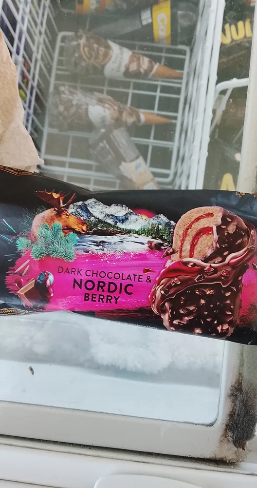 Dark Chocolate & Nordic Berry